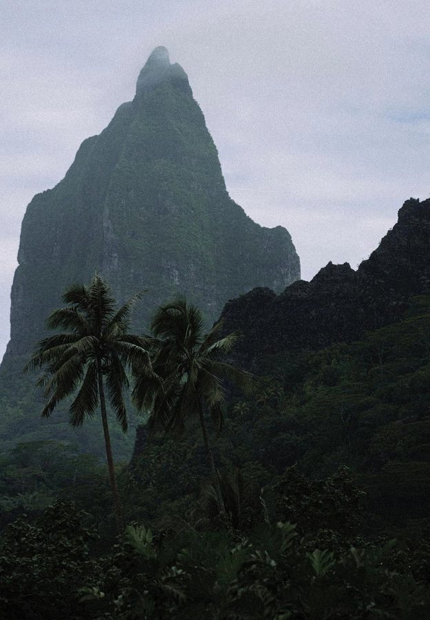 Volcan au crépuscule